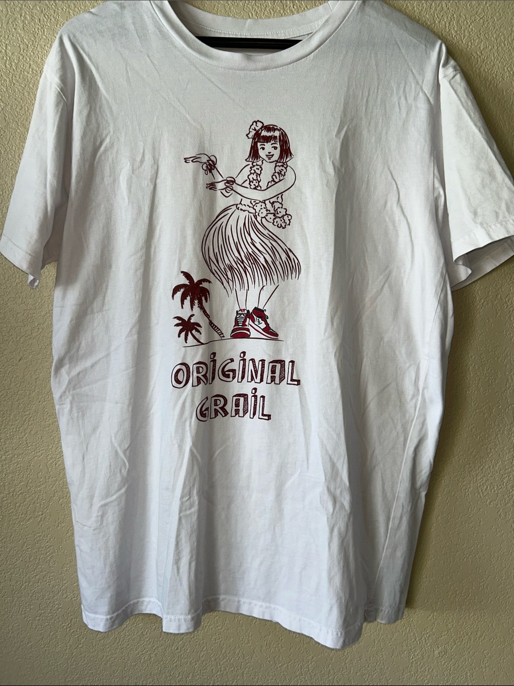 Original Grail White Graphic T-Shirt - Hula Girl Print, Sz L